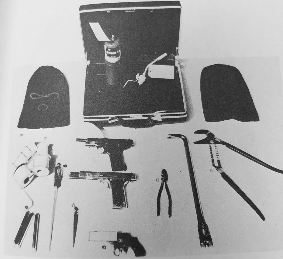 The burglary kit used by Frank Hohimer.